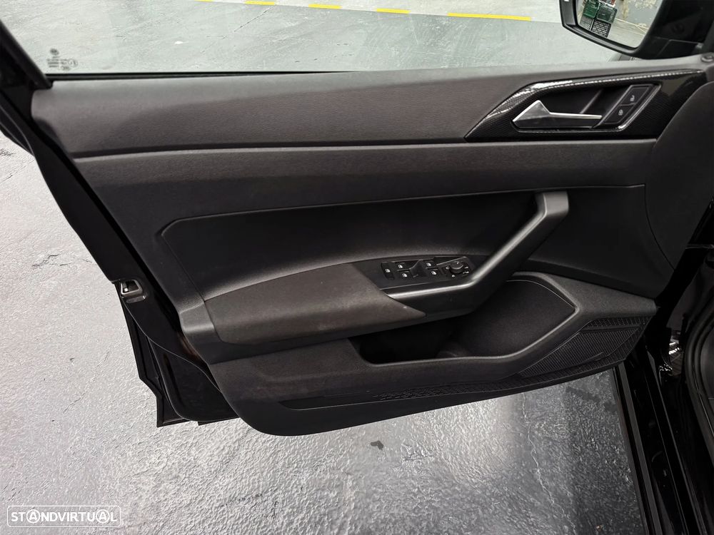 VW Polo 1.0 TSI Urban DSG - 6