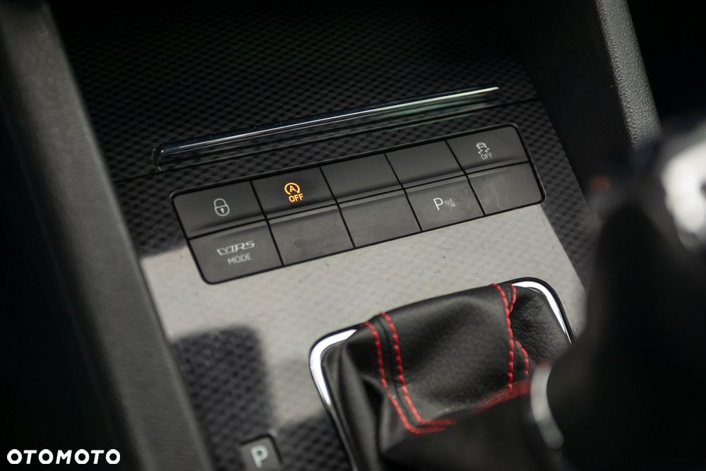Skoda Octavia 2.0 TDI DSG RS - 30