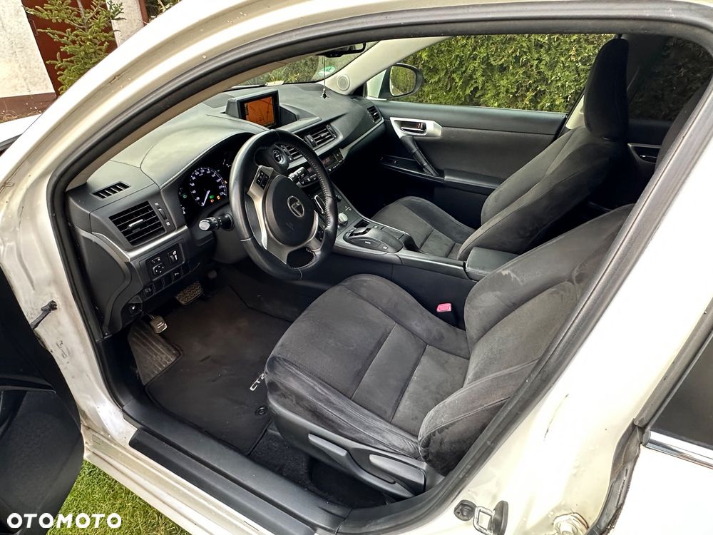 Lexus CT - 21