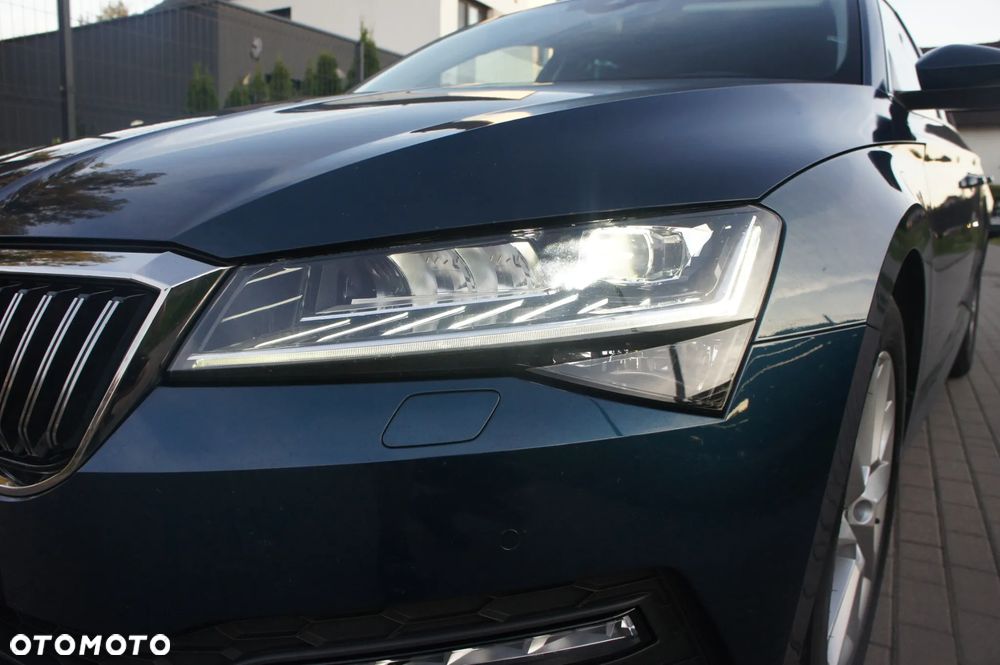 Skoda Superb 2.0 TDI SCR Ambition DSG - 16