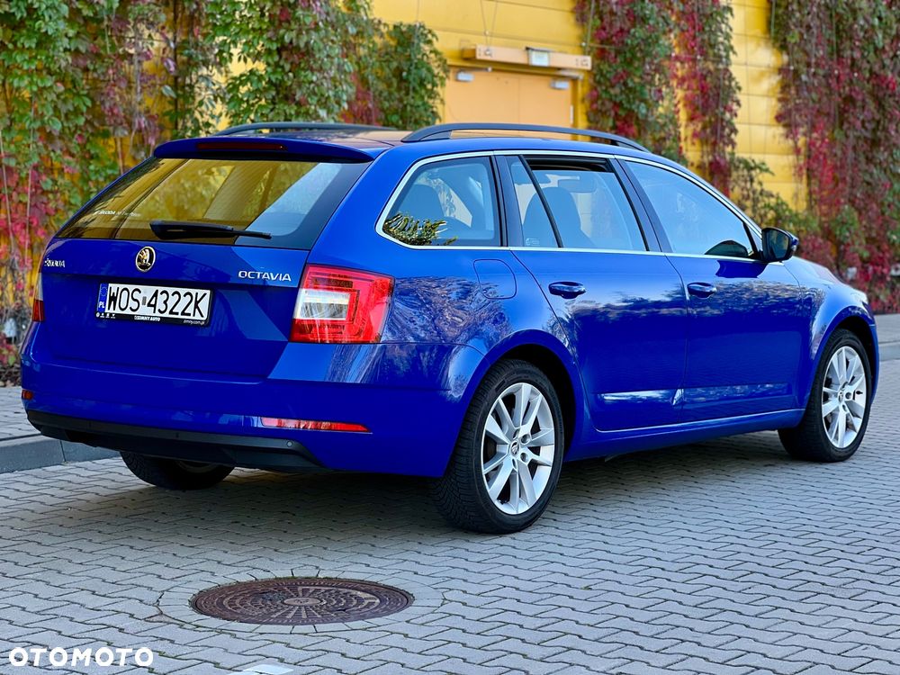 Skoda Octavia 1.6 TDI SCR Style DSG - 6