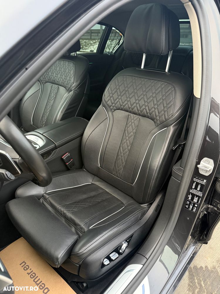 BMW Seria 7 730Ld xDrive MHEV - 27