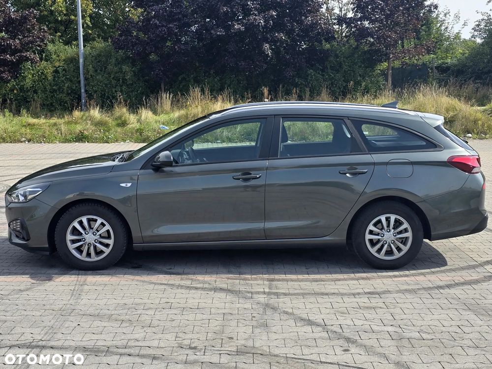 Hyundai i30 1.0 T-GDI Classic + DCT - 9