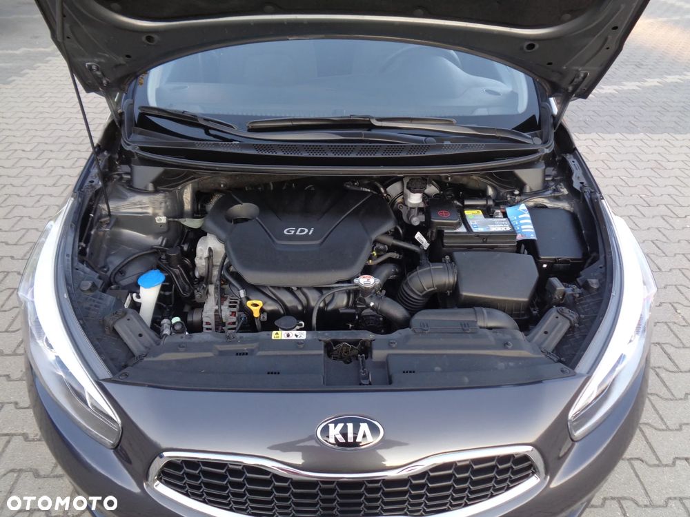 Kia Ceed 1.6 GDI Platinum Edition - 6