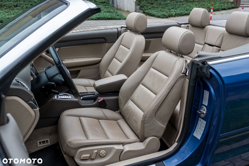 Audi A4 Cabrio - 23