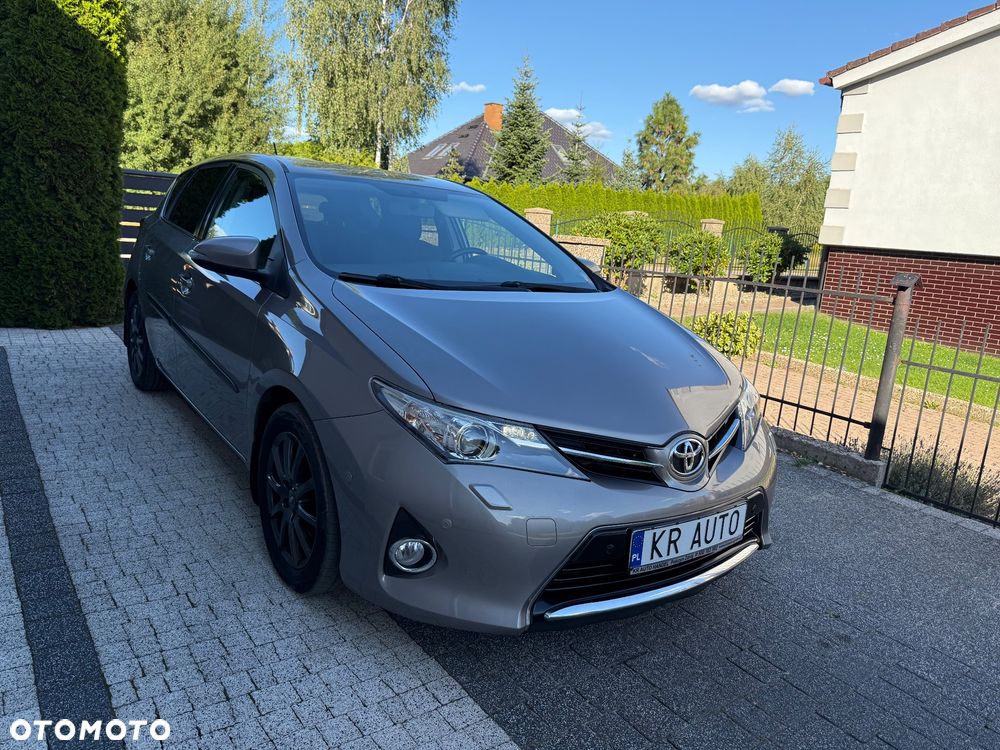Toyota Auris 2.0 D-4D Prestige