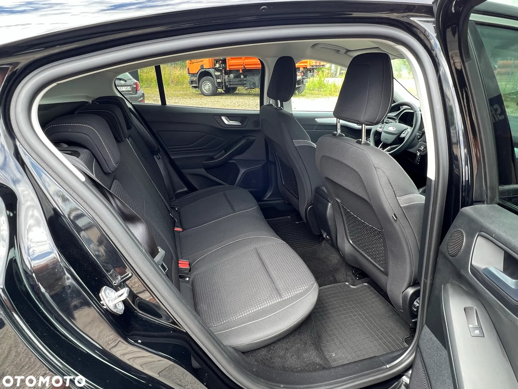 Ford Focus - 23