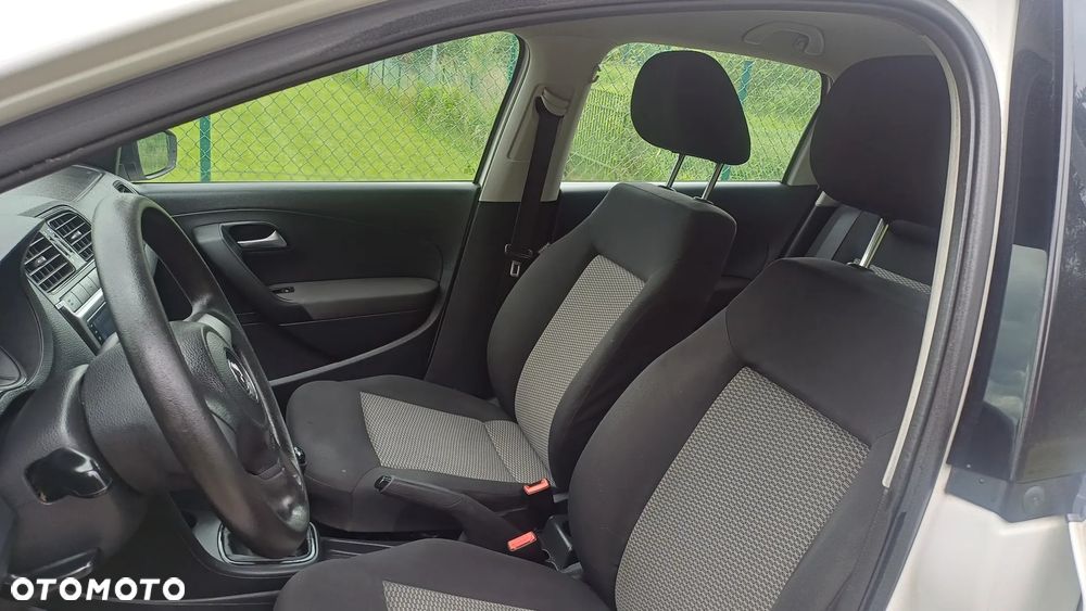 Volkswagen Polo - 17