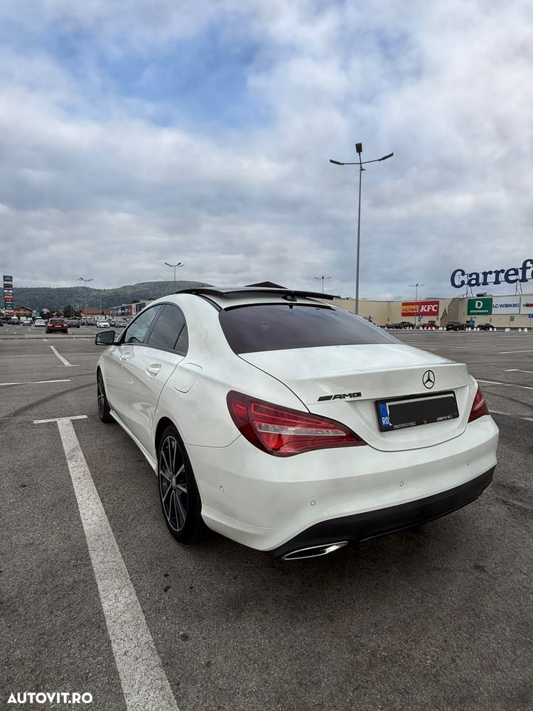 Mercedes-Benz CLA 180 - 9