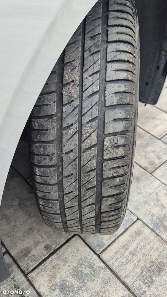 Kia Ceed - 13