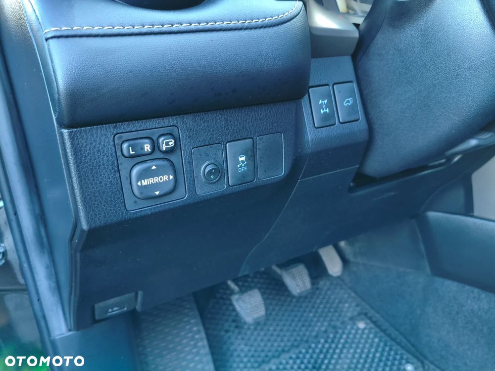 Toyota RAV4 2.0 Premium - 16