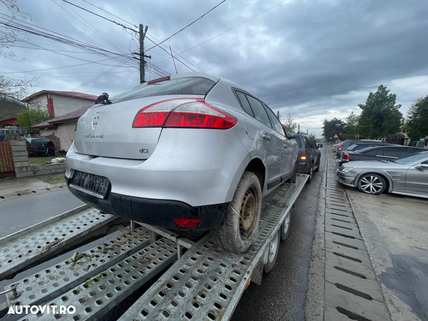 Dezmembram Renault Megane 3  1,5 DCi
