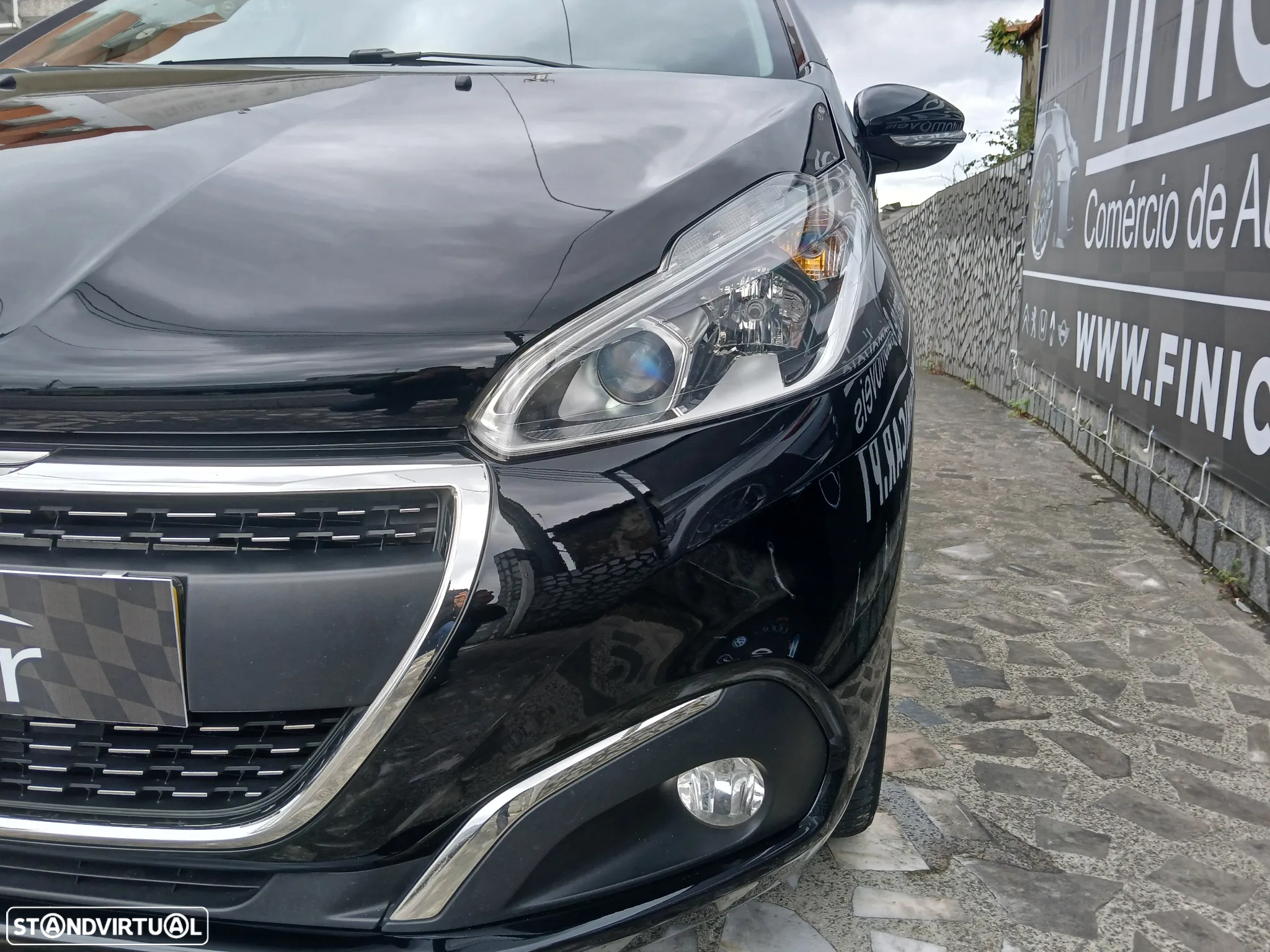 Peugeot 208 1.5 BlueHDi Signature - 11
