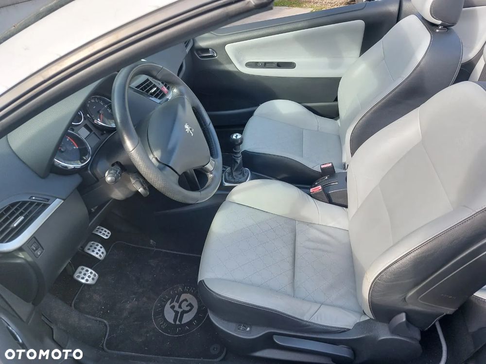 Peugeot 207 CC FAP 110 (Blue Lion) Roland Garros - 10