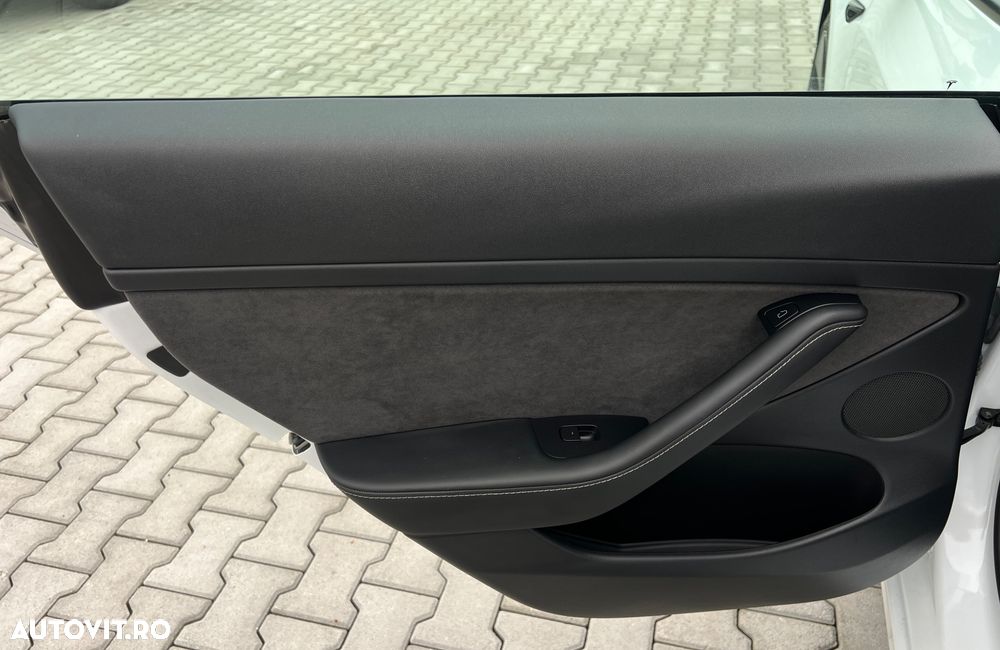Tesla Model 3 Standard Reichweite Plus Hinterradantrieb - 23
