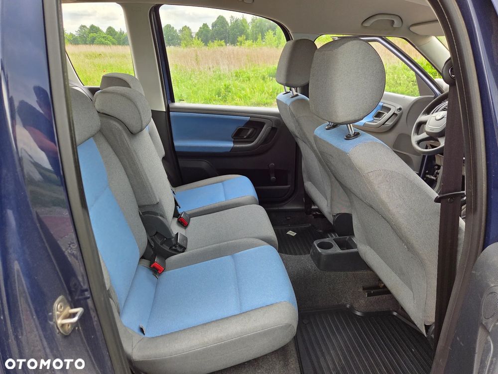 Skoda Roomster 1.2 TSI FAMILY - 12