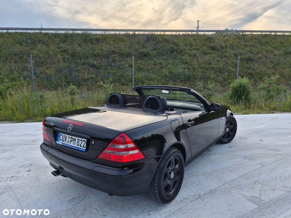 Mercedes-Benz SLK 200 - 12