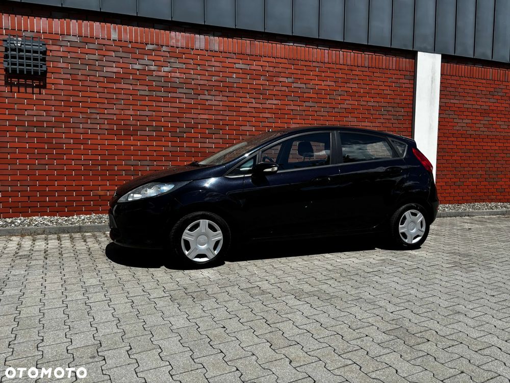 Ford Fiesta 1.25 Trend - 13