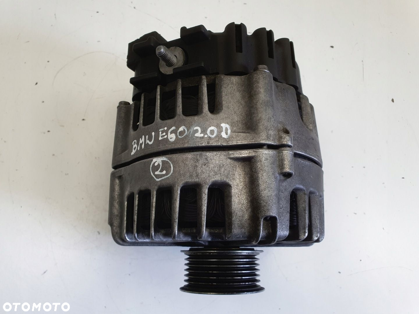 BMW E60 2.0 D ALTERNATOR valeo 7802261 - 3