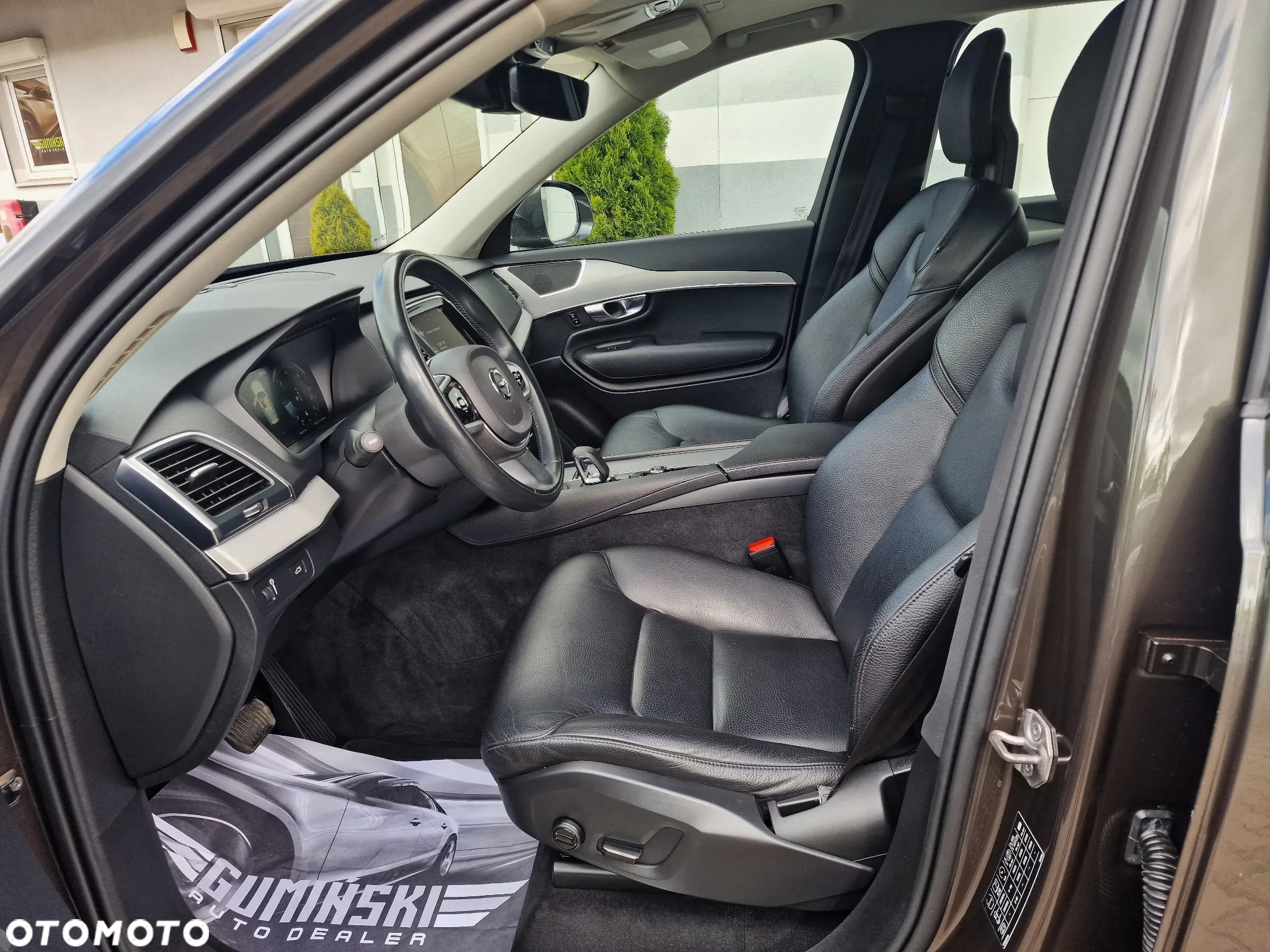 Volvo XC 90 B5 D AWD Ultimate Dark - 18