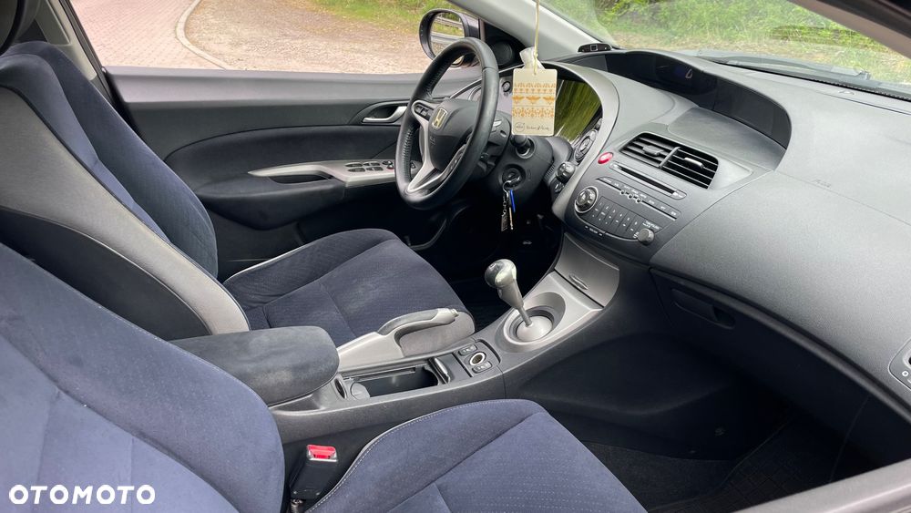 Honda Civic 1.8 Sport - 11