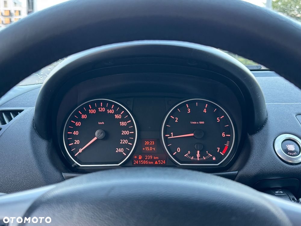 BMW Seria 1 120i - 13