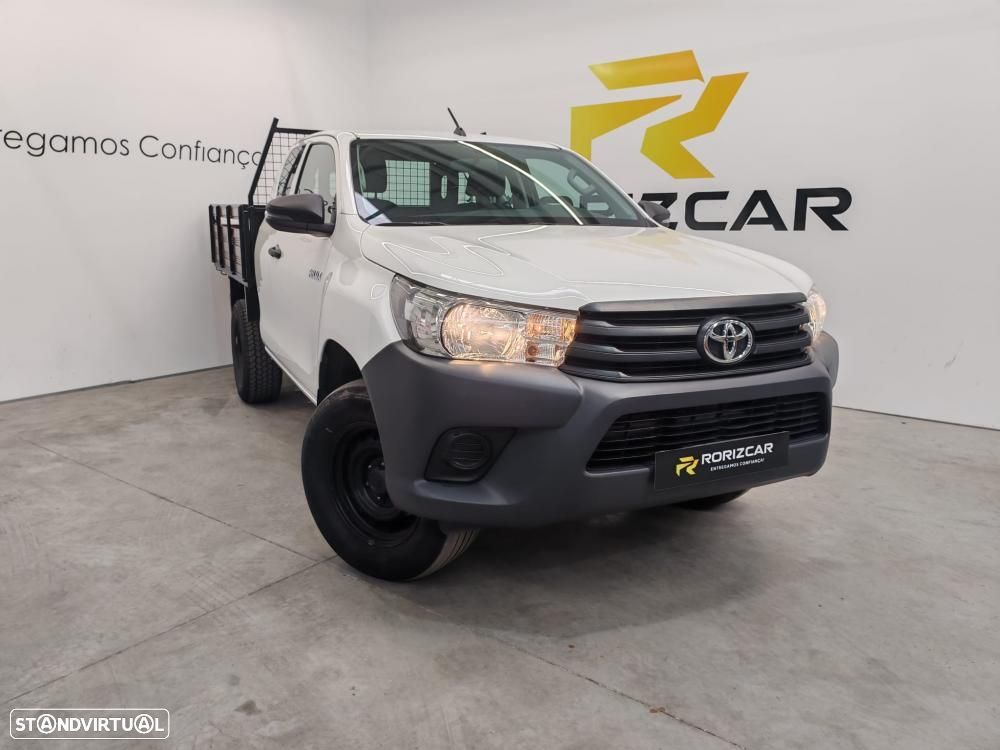 Toyota Hilux 2.4 D-4D 4WD CE 3L - 1