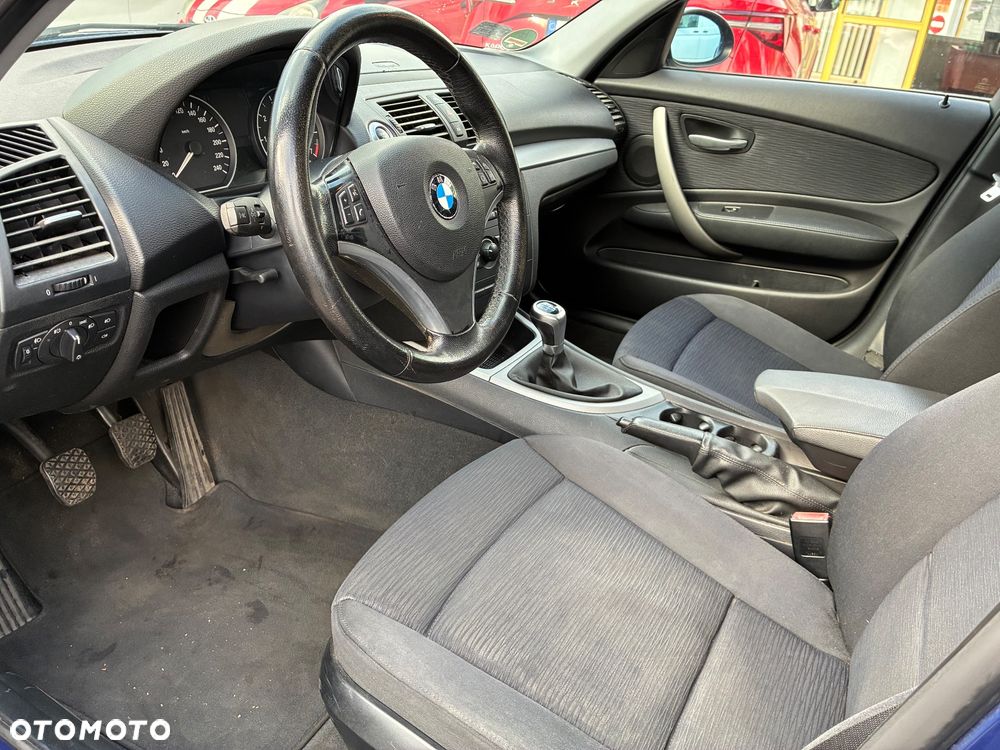 BMW Seria 1 116i - 12