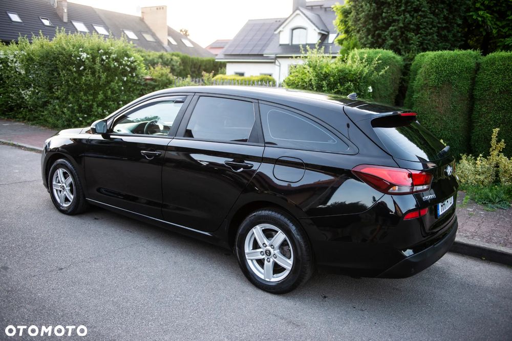 Hyundai i30 i30cw 1.4 Advantage - 12