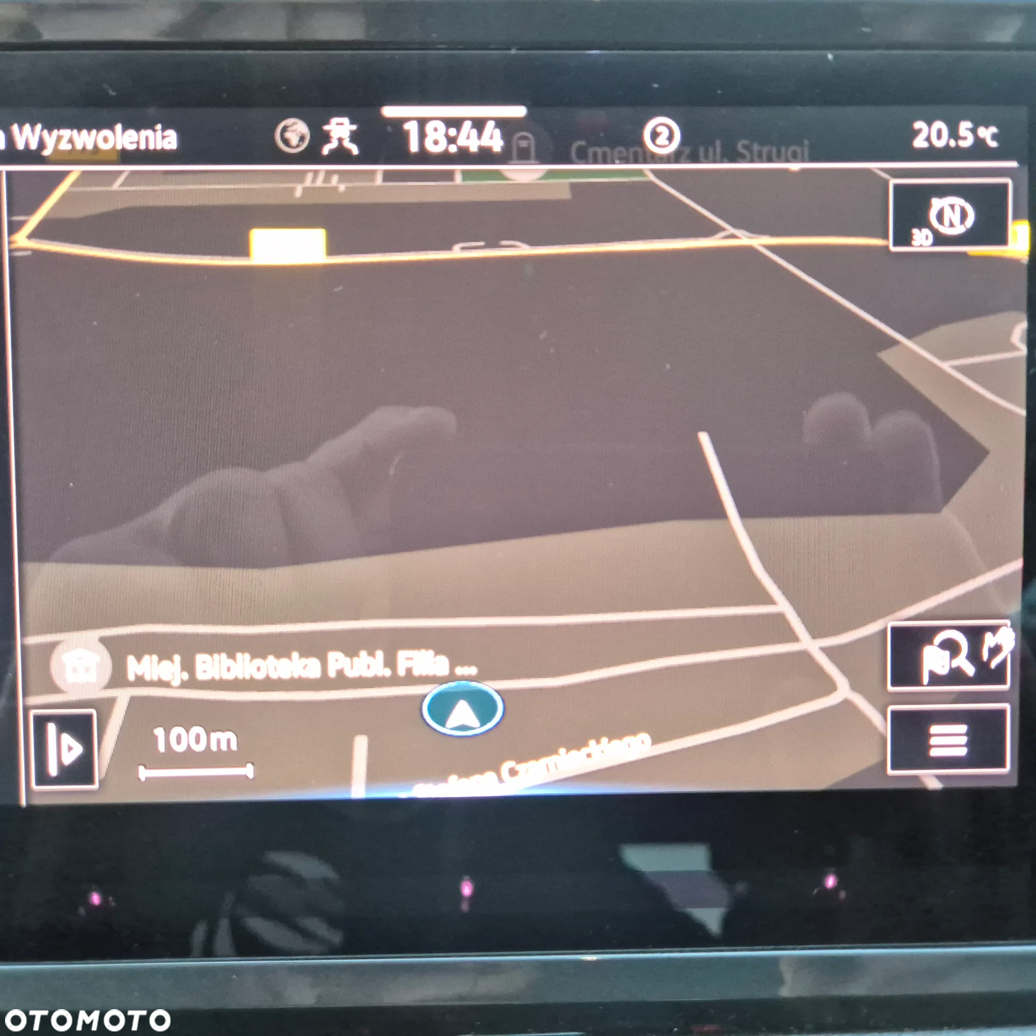 Volkswagen Tiguan - 31
