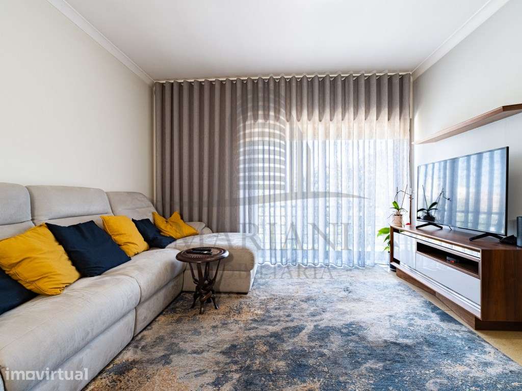 Apartamento T4+1 Duplex em Excelente Estado - Localização Central - Grande imagem: 2/38