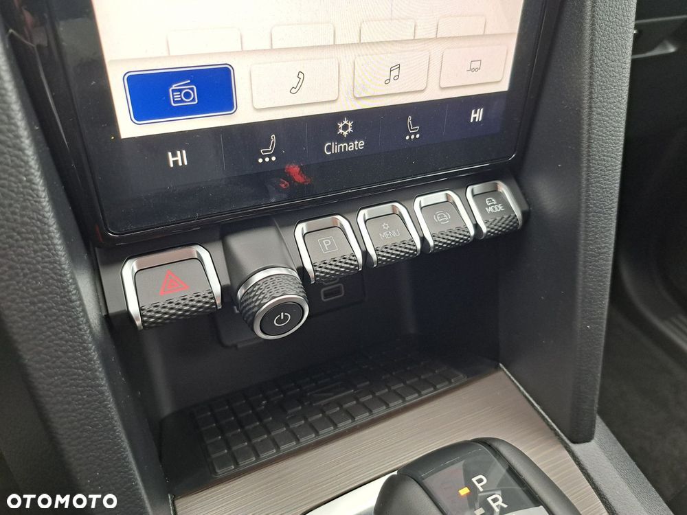 Volkswagen Amarok - 16