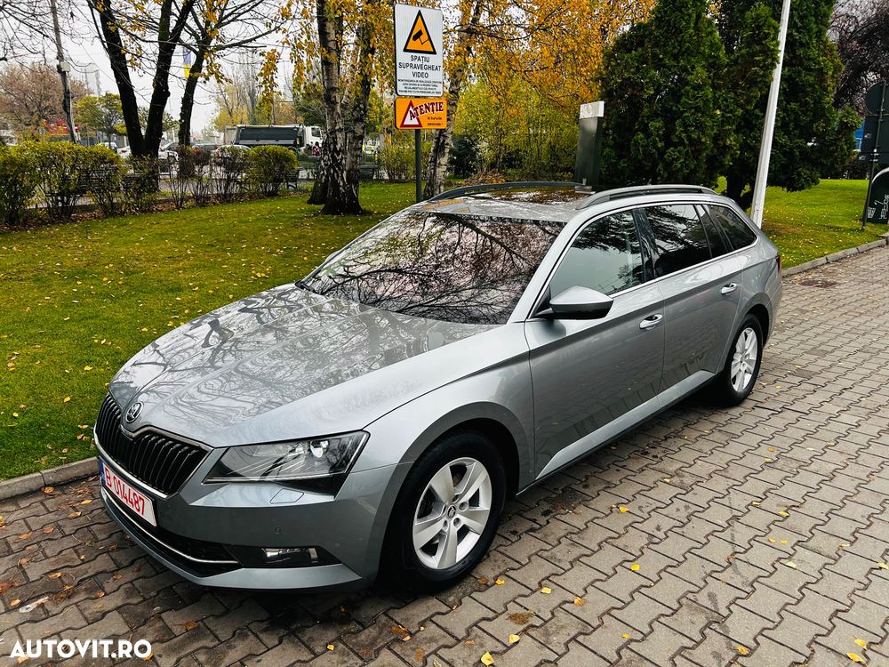 Skoda Superb Combi 1.6 TDI DSG Style - 1