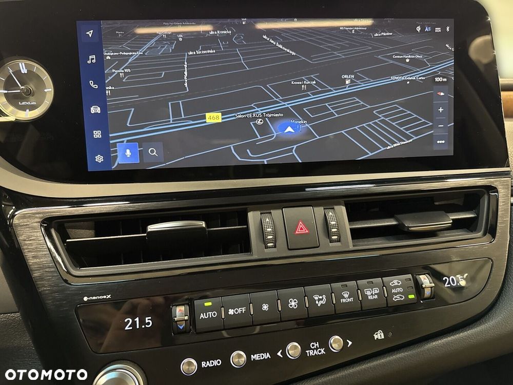 Lexus ES 300h Omotenashi - 26