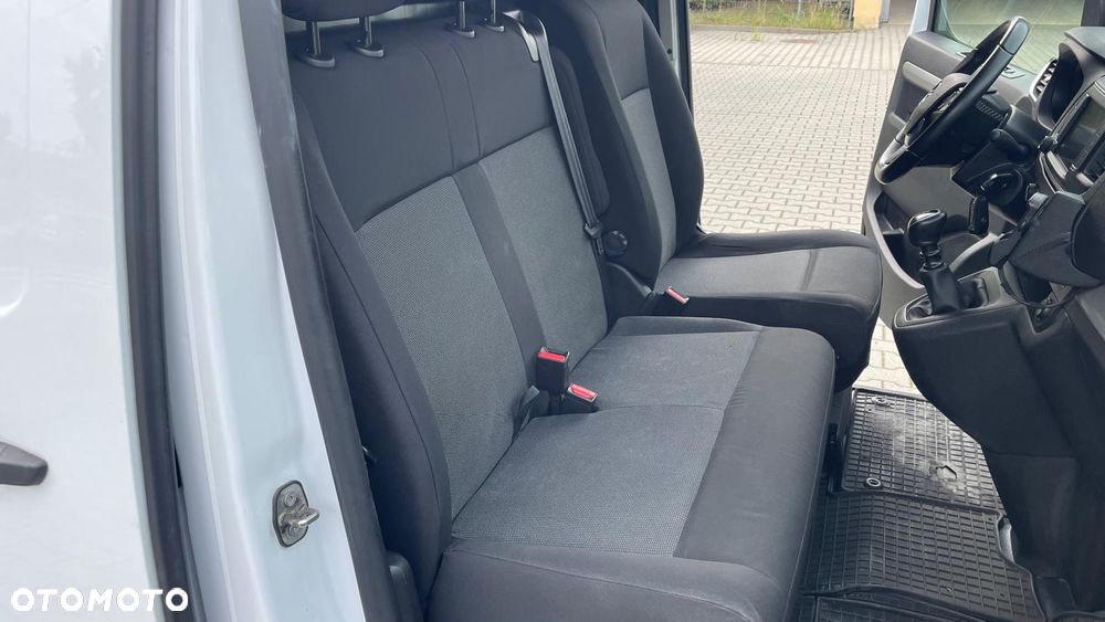Opel Vivaro - 22