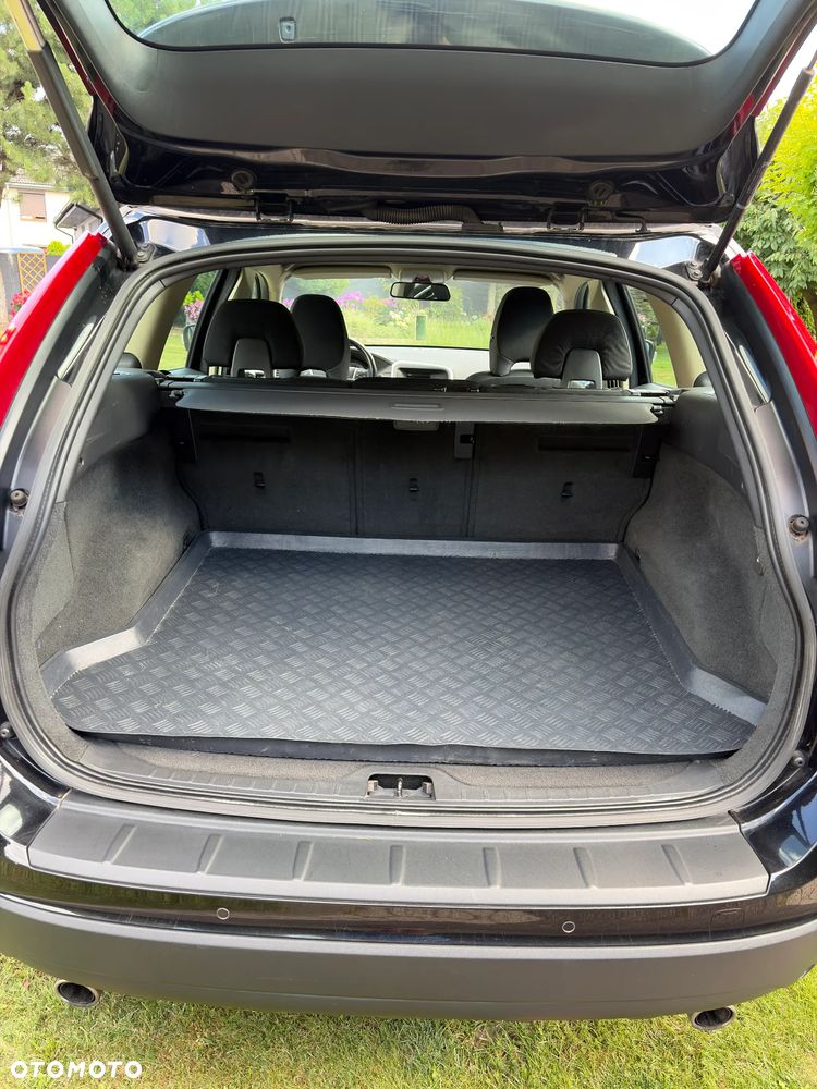 Volvo XC 60 D5 AWD - 13