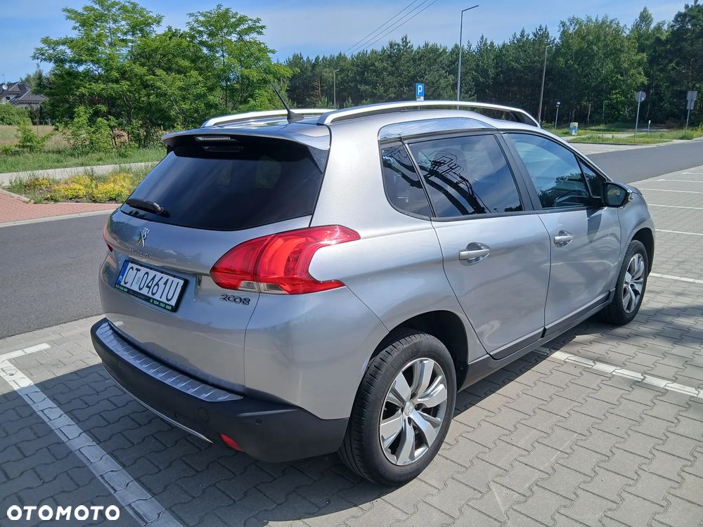 Peugeot 2008 PureTech 82 Allure - 5