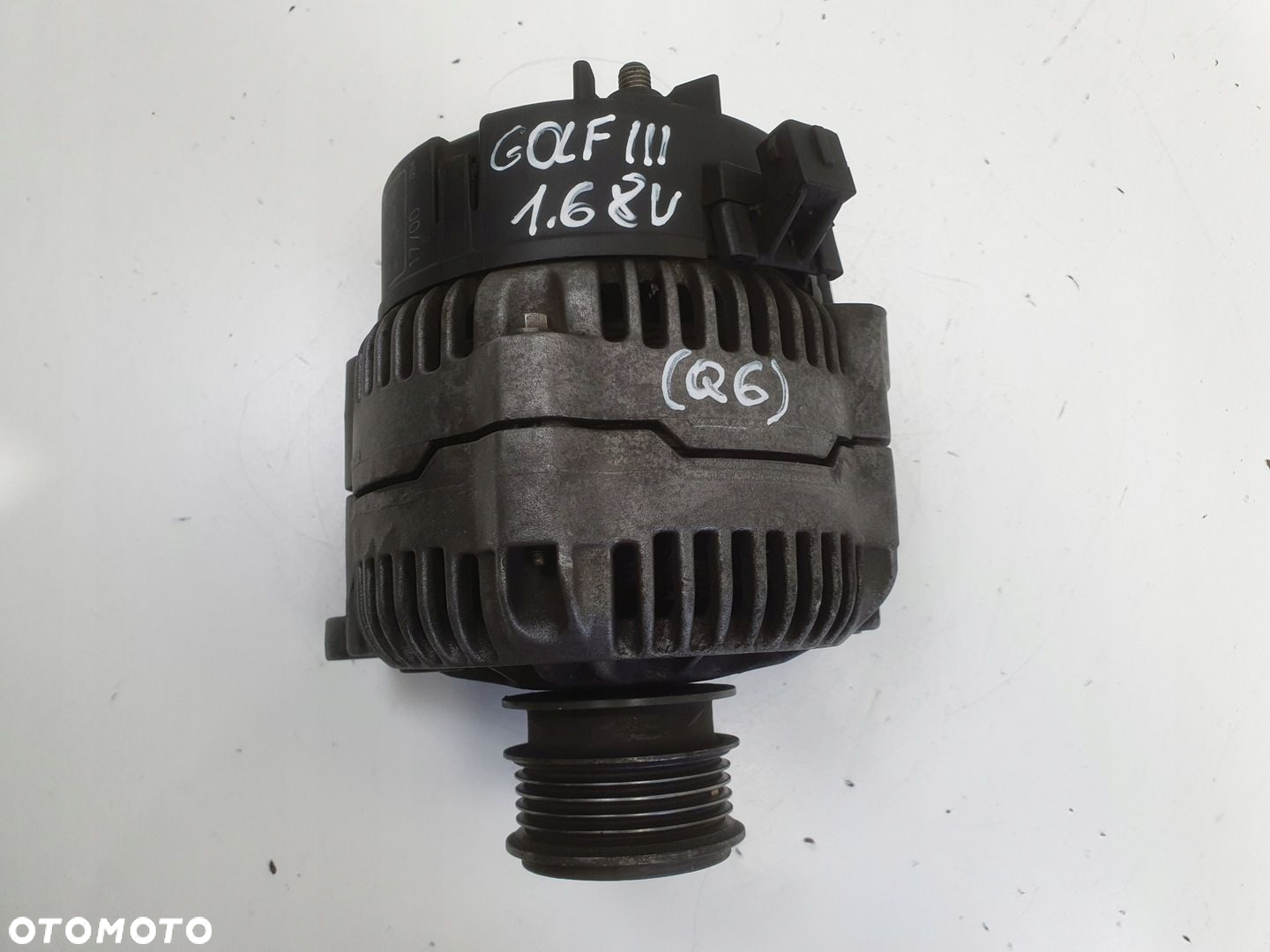 VW Golf III 1.6 ALTERNATOR 028903025H bosch 70A - 2