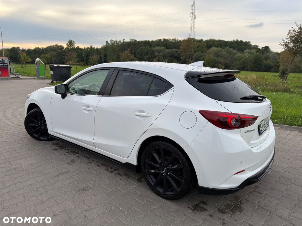 Mazda 3 - 8