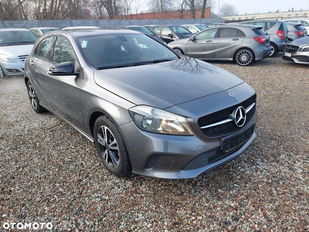 Mercedes-Benz Klasa A 180 7G-DCT Peak Edition - 3