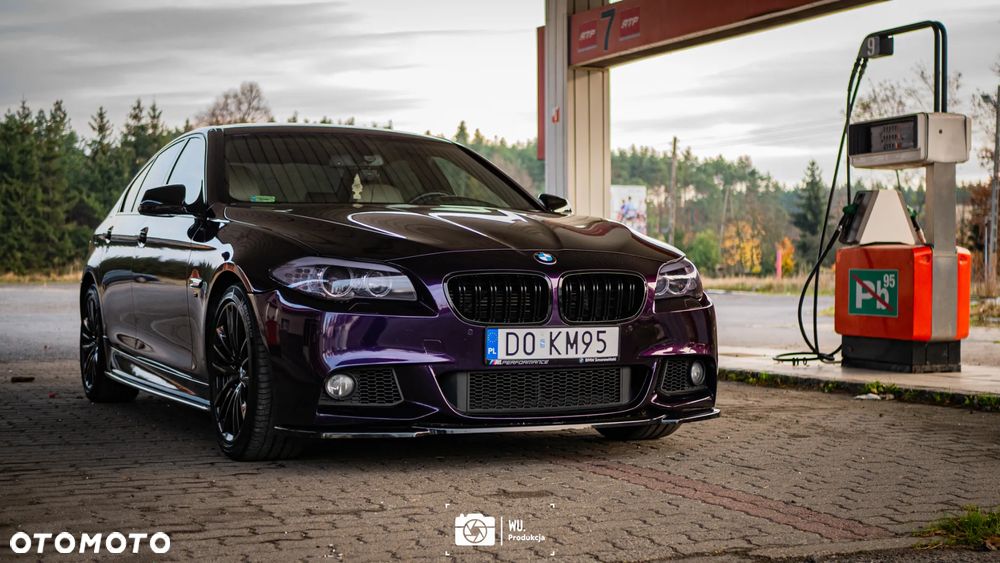 BMW Seria 5 550i - 5