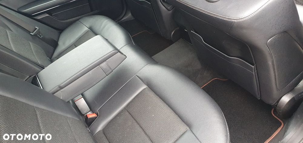 Mercedes-Benz Klasa E 220 BlueTEC 7G-TRONIC Avantgarde - 21
