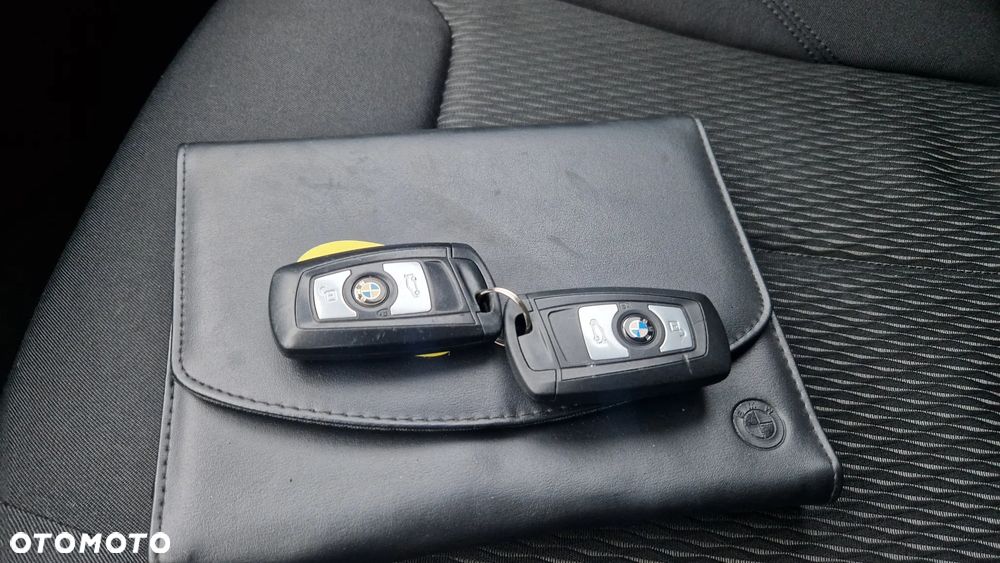 BMW Seria 3 316d Modern Line - 24