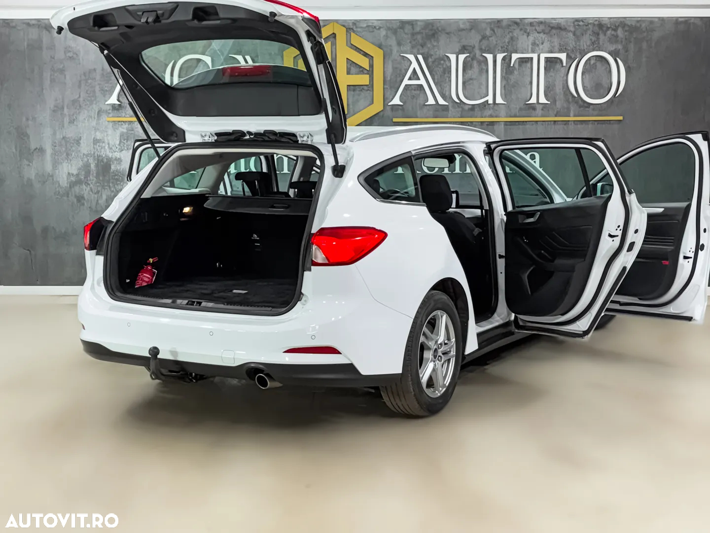 Ford Focus - 21