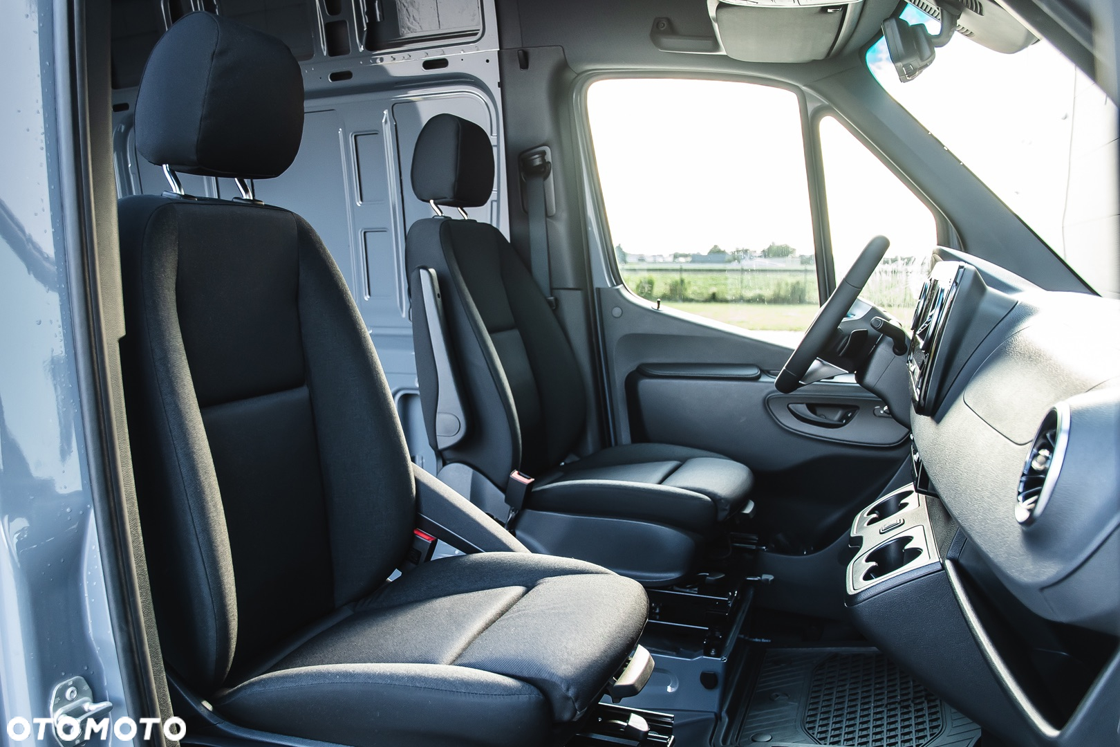Mercedes-Benz Sprinter - 18