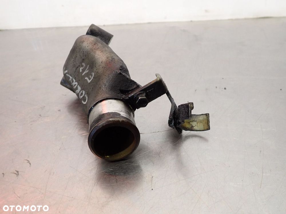 KRÓCIEC WODY TOYOTA COROLLA E12 - 4