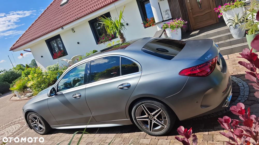 Mercedes-Benz Klasa C 300 mHEV 4-Matic AMG - 9
