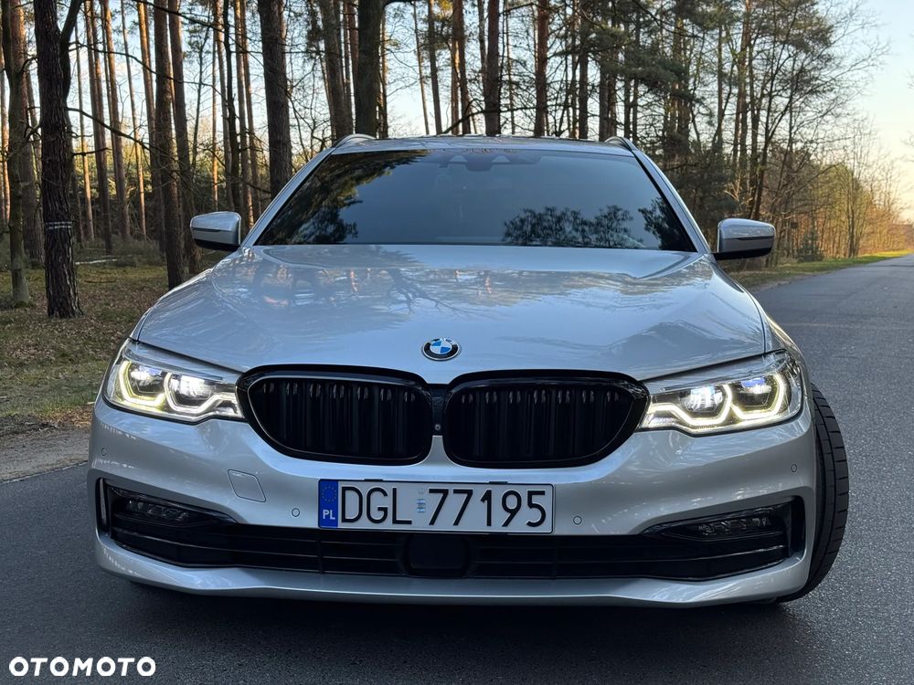 BMW Seria 5 530i xDrive Sport Line sport - 3