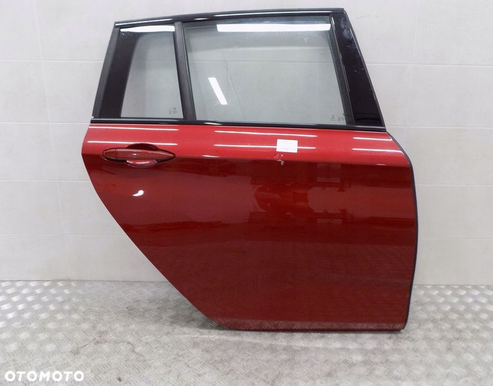 BMW 2 F46 DRZWI PRAWE TYLNE TYŁ C06 - 2
