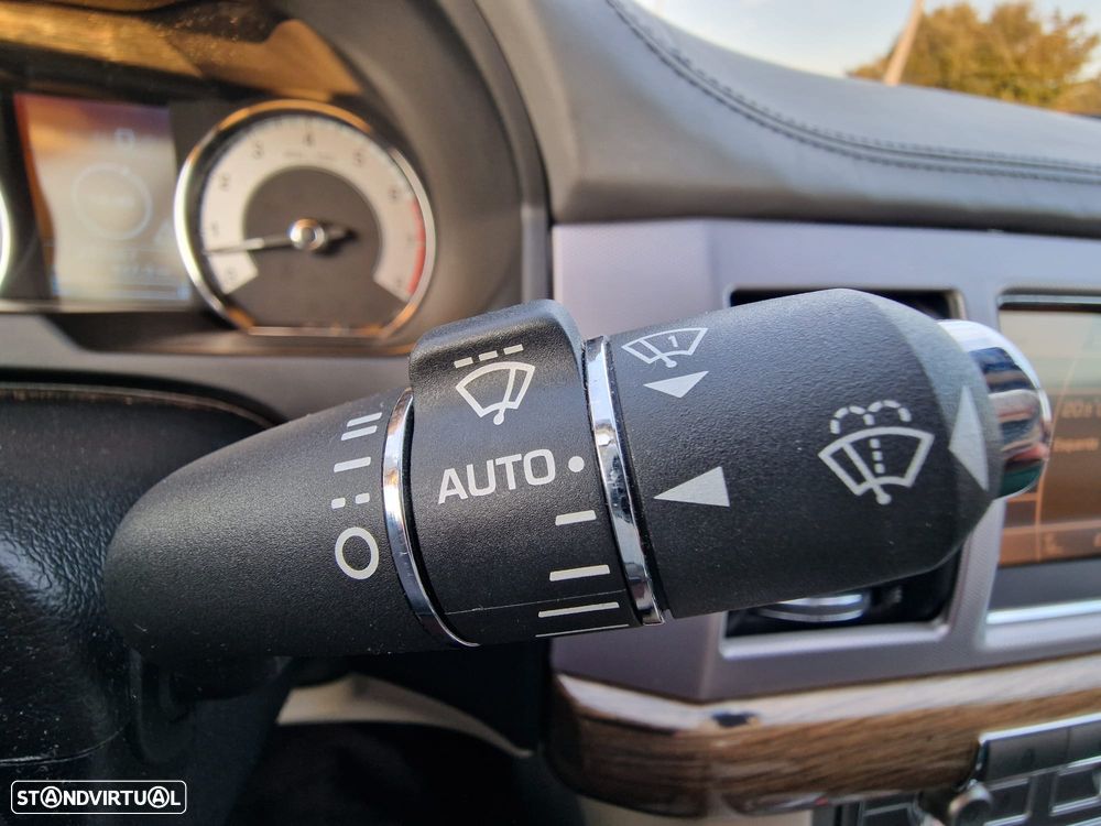 Jaguar XF 4.2 V8 Premium Luxury - 7